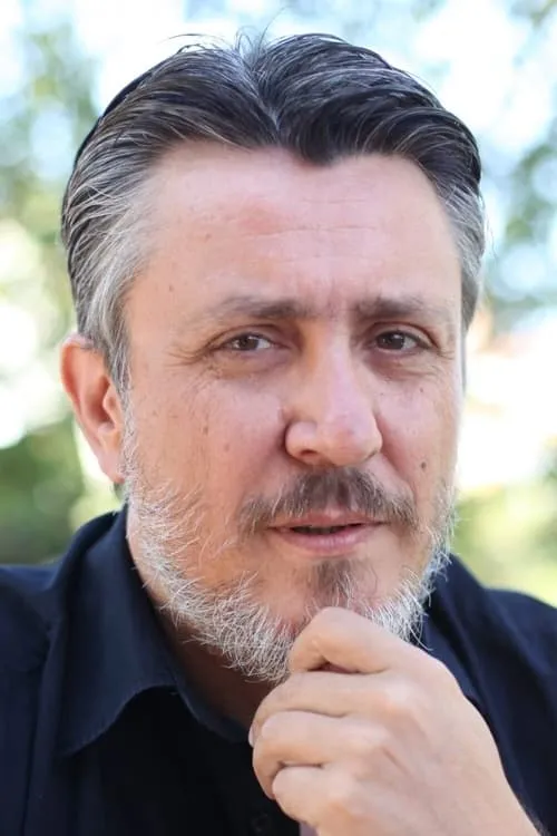 Actor Cüneyt Uzunlar