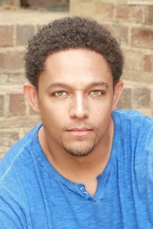 Actor Curtis Lyons