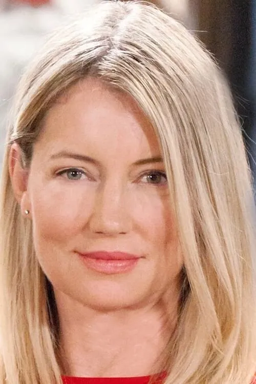 Cynthia Watros interpretando a Mrs. Stabler