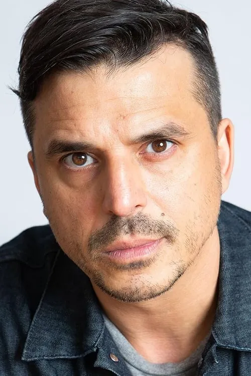 Chris DeRose ha trabajado con Damien Luvara en 2 ocasiones