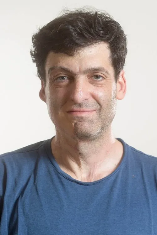 Dan Ariely interpretando a Self