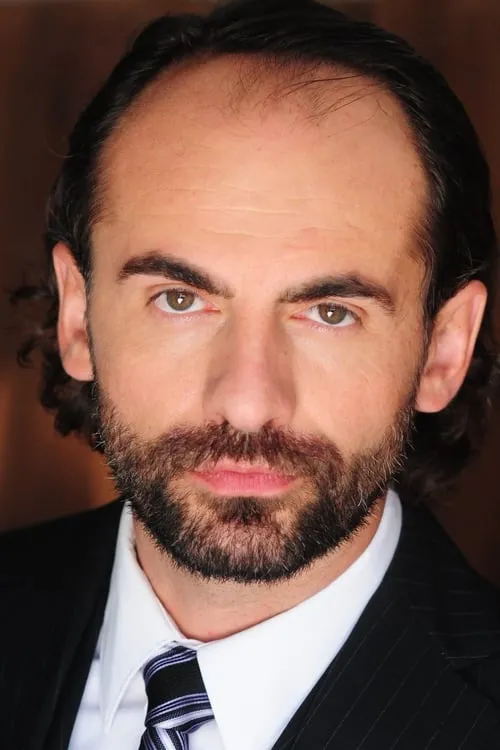 Actor Dan Istrate