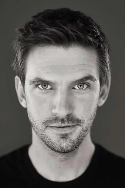 Foto de perfil del actor Dan Stevens en el reparto