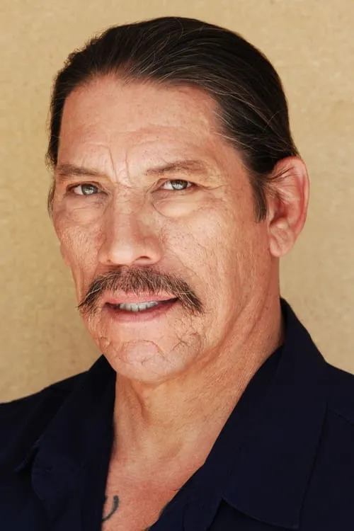 Tomi Rae Brown ha trabajado con Danny Trejo en 1 ocasiones