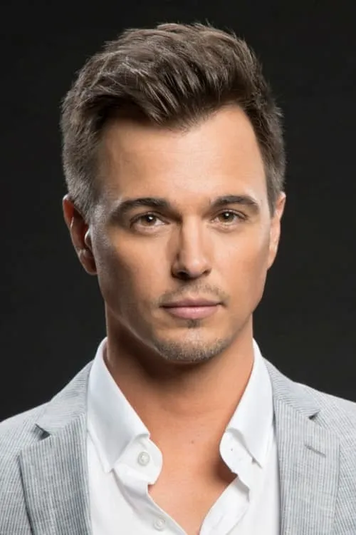 Darin Brooks interpretando a Tucker Brennan