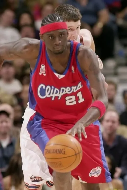 Darius Miles interpretando a 