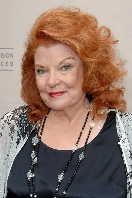 Darlene Conley interpretando a Mac Moody