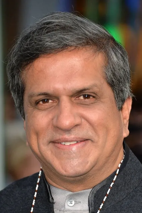 Darshan Jariwala interpretando a Jeetu Bhatt