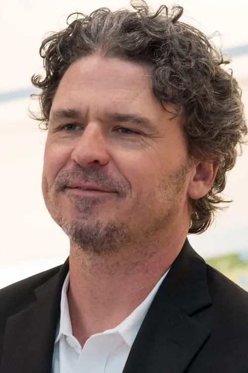 Dave Eggers interpretando a Himself