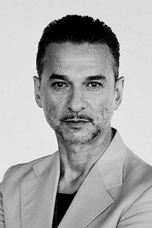 Dave Gahan interpretando a Self