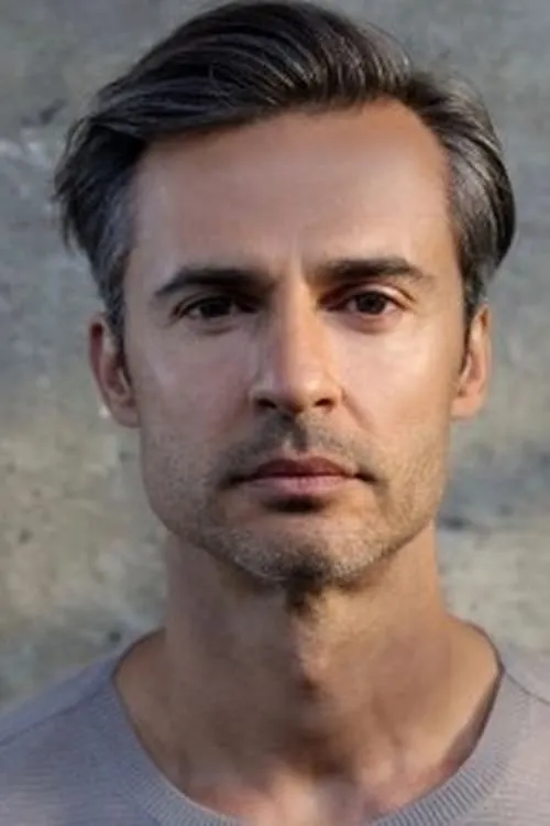 Actor David Atrakchi