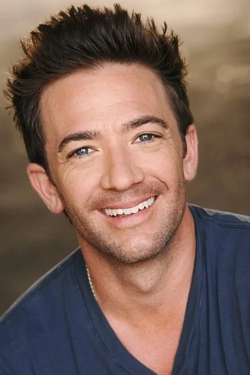 David Faustino interpretando a Fletcher