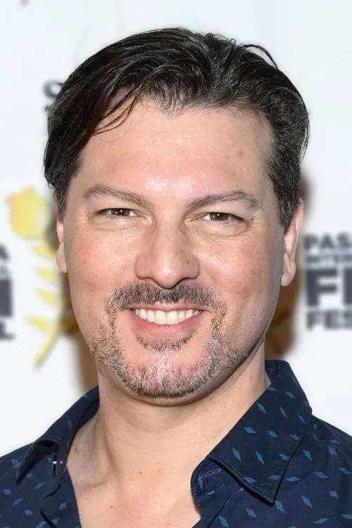 David Hayter interpretando a Toby McTeague