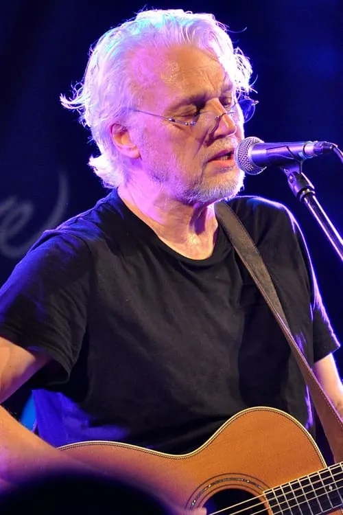 David Knopfler interpretando a vocals, guitar