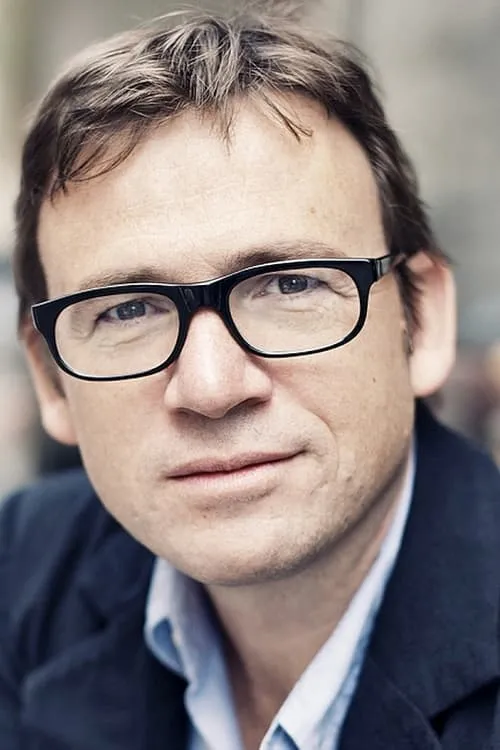 David Nicholls interpretando a Publisher 2