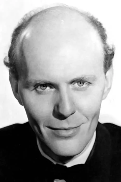 Actor David Nixon