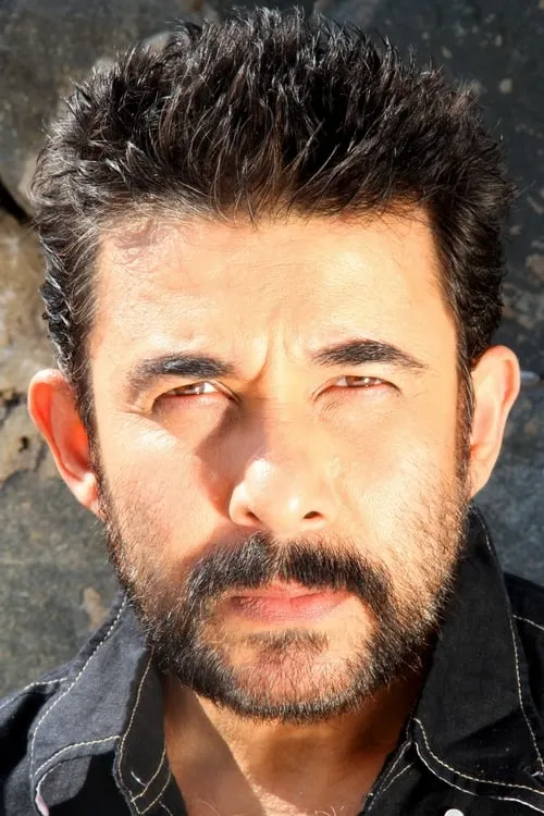 Foto de Deepak Tijori