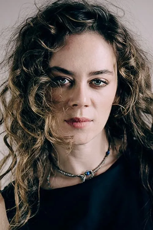 Actor Demet Evgar