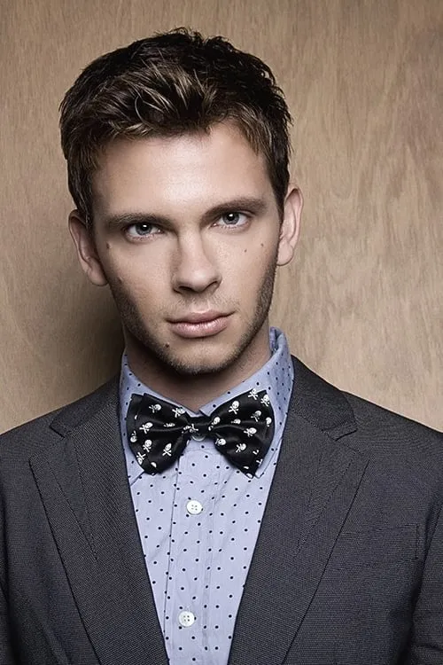 Actor Devon Graye