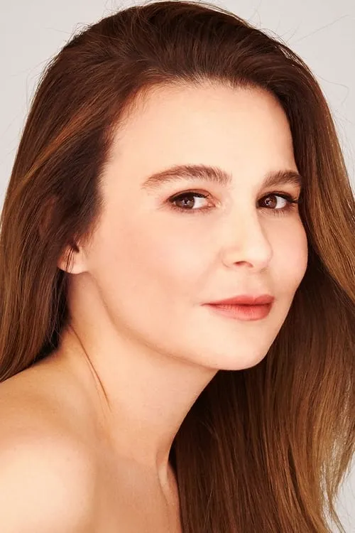 Actor Didem Ellialtı