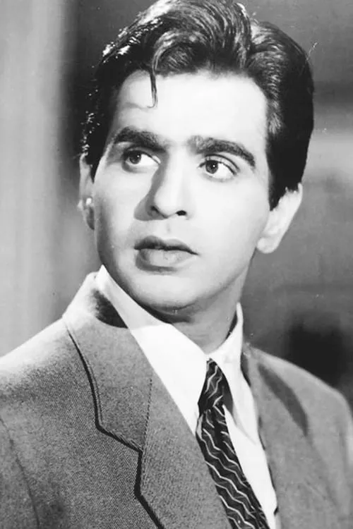 Dilip Kumar interpretando a Raja Sr.