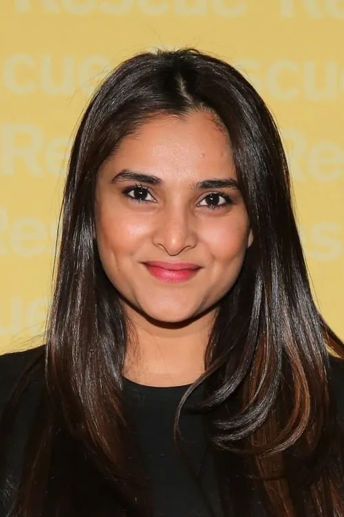 Divya Spandana interpretando a Madhu