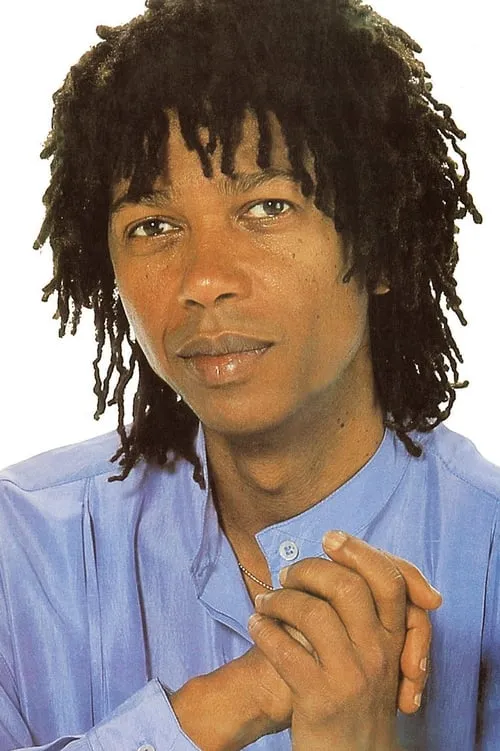 Djavan interpretando a Self