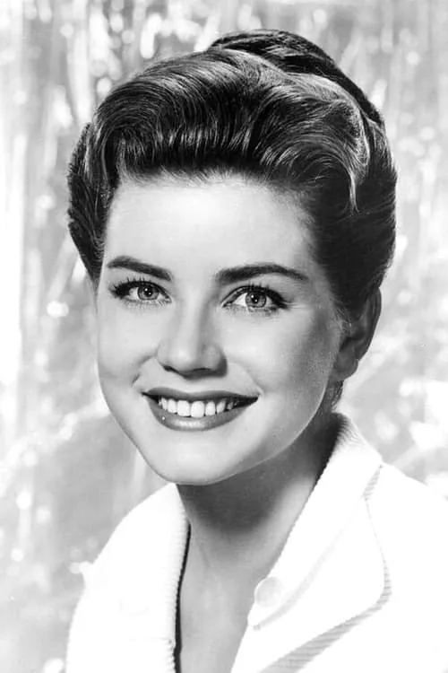 Dolores Hart interpretando a Donna Stuart