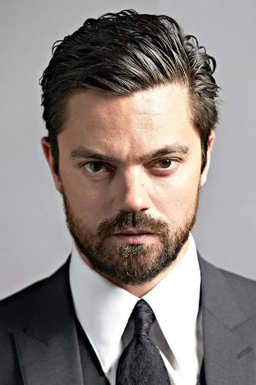 Phil Zimmerman ha trabajado con Dominic Cooper en 1 ocasiones