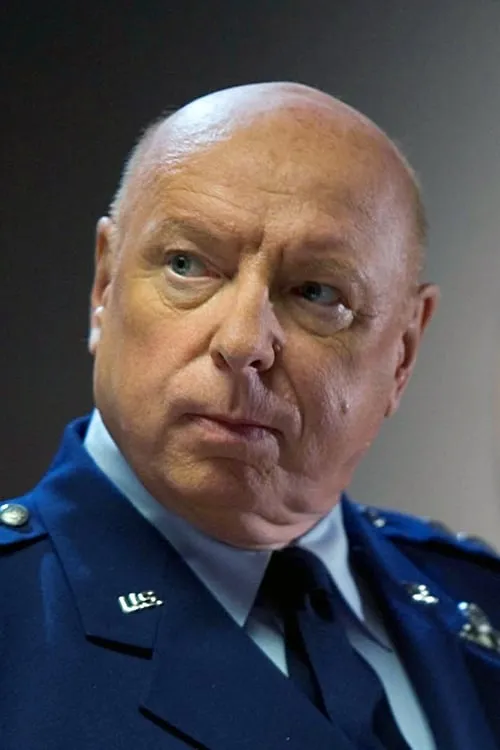 Don S. Davis en el reparto