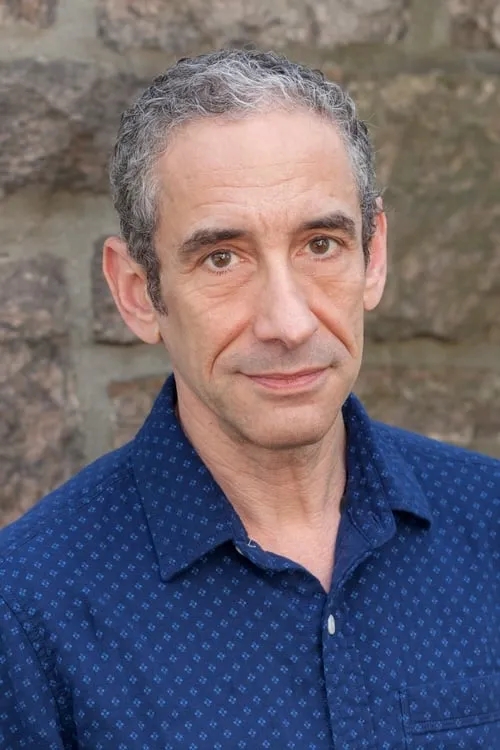 Douglas Rushkoff interpretando a Self