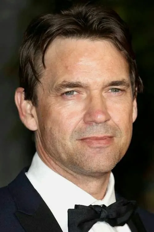 Dougray Scott interpretando a Arthur Miller