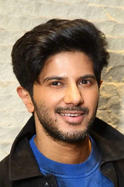 Dulquer Salmaan interpretando a Yaazhan