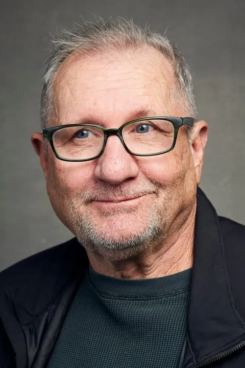 Ed O'Neill en el reparto