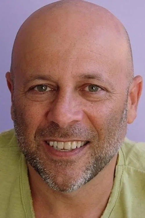 Actor Eduardo Wotzik