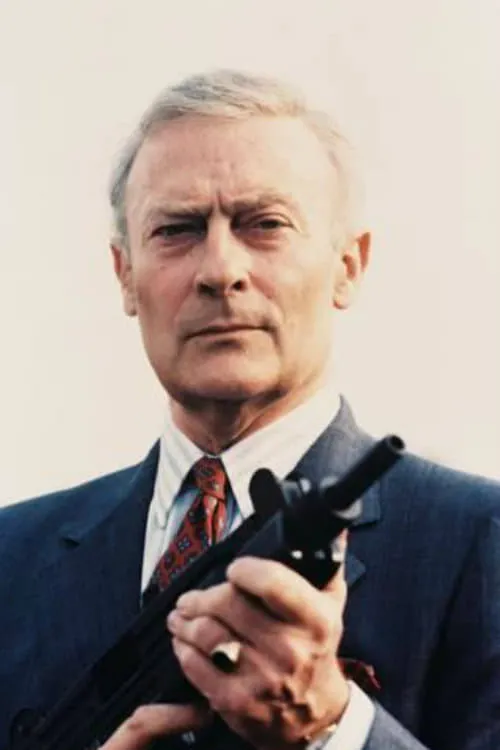 Foto de perfil del actor Edward Woodward en el reparto