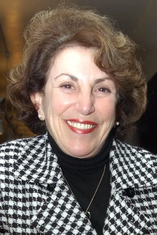 Edwina Currie en el reparto