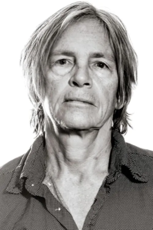 Eileen Myles interpretando a Poet