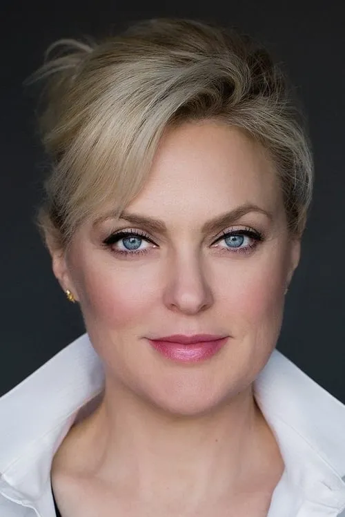 Elaine Hendrix interpretando a Lisa Luder