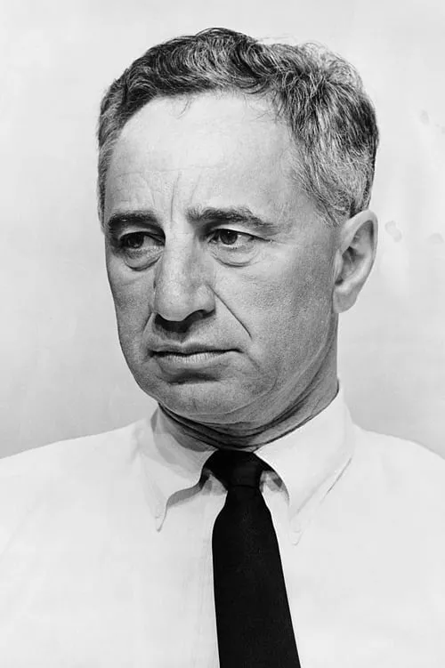 Elia Kazan interpretando a Self