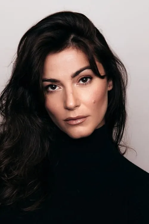 Foto de perfil del actor Elysia Rotaru en el reparto