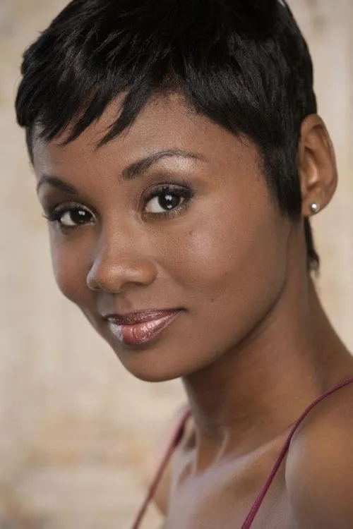 Emayatzy Corinealdi interpretando a V