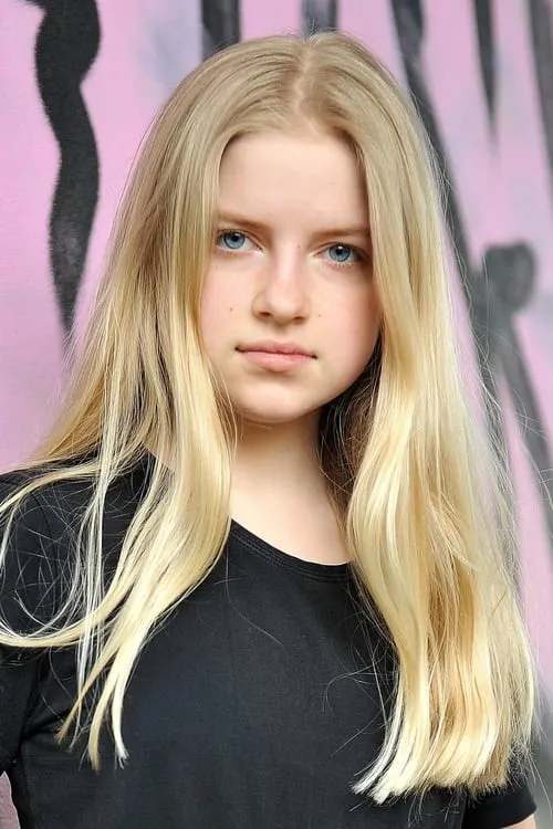 Actor Emilia Pieske