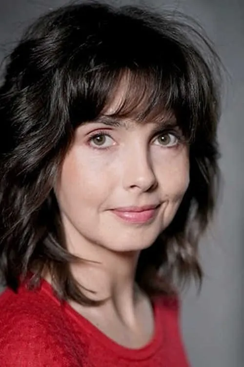 Actor Émilie Cazenave