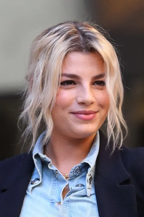 Emma Marrone interpretando a Teresa