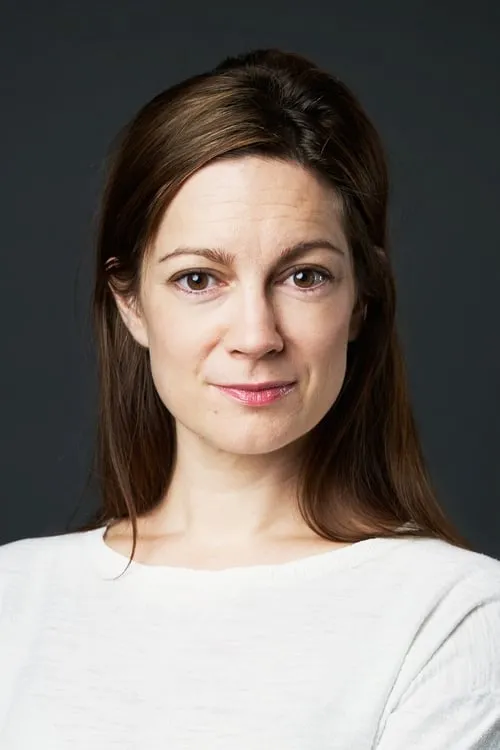 Actor Emma Peters