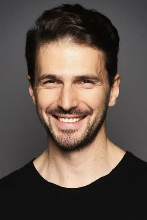 Actor Emre Kızılırmak