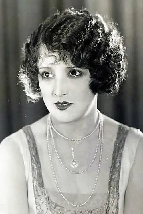 Actor Estelle Taylor