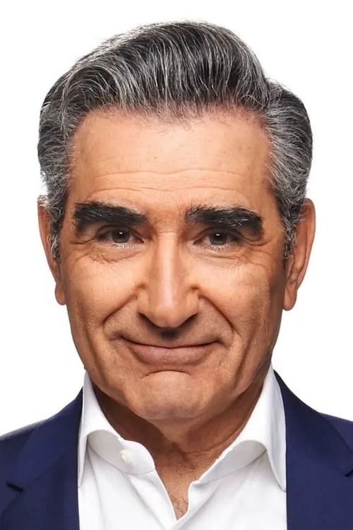 Eugene Levy interpretando a George Needleman