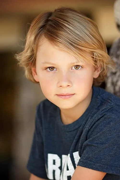 Actor Finn Carr